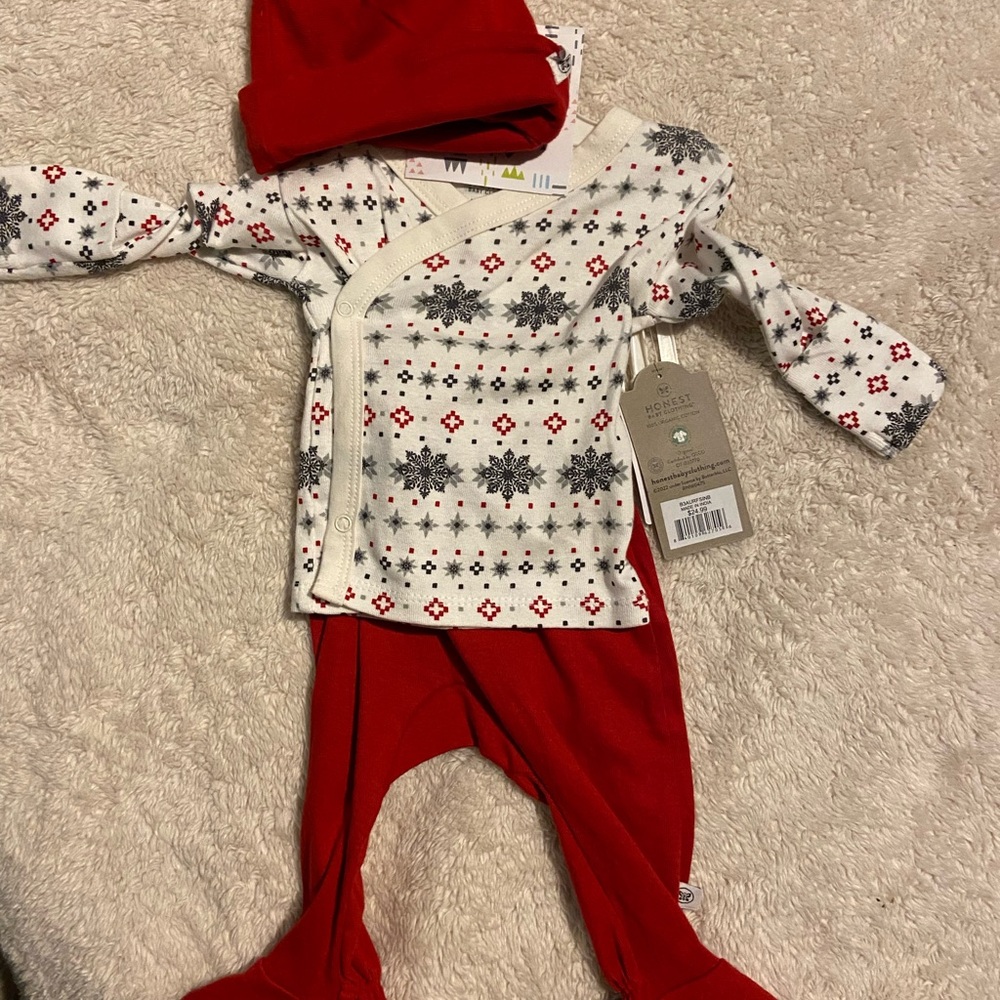 Honest Organic newborn pajamas nwt